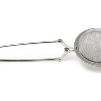 1.5" Mesh Tea Ball With Squeeze Handle
