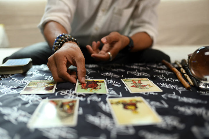 Tarot & Oracle