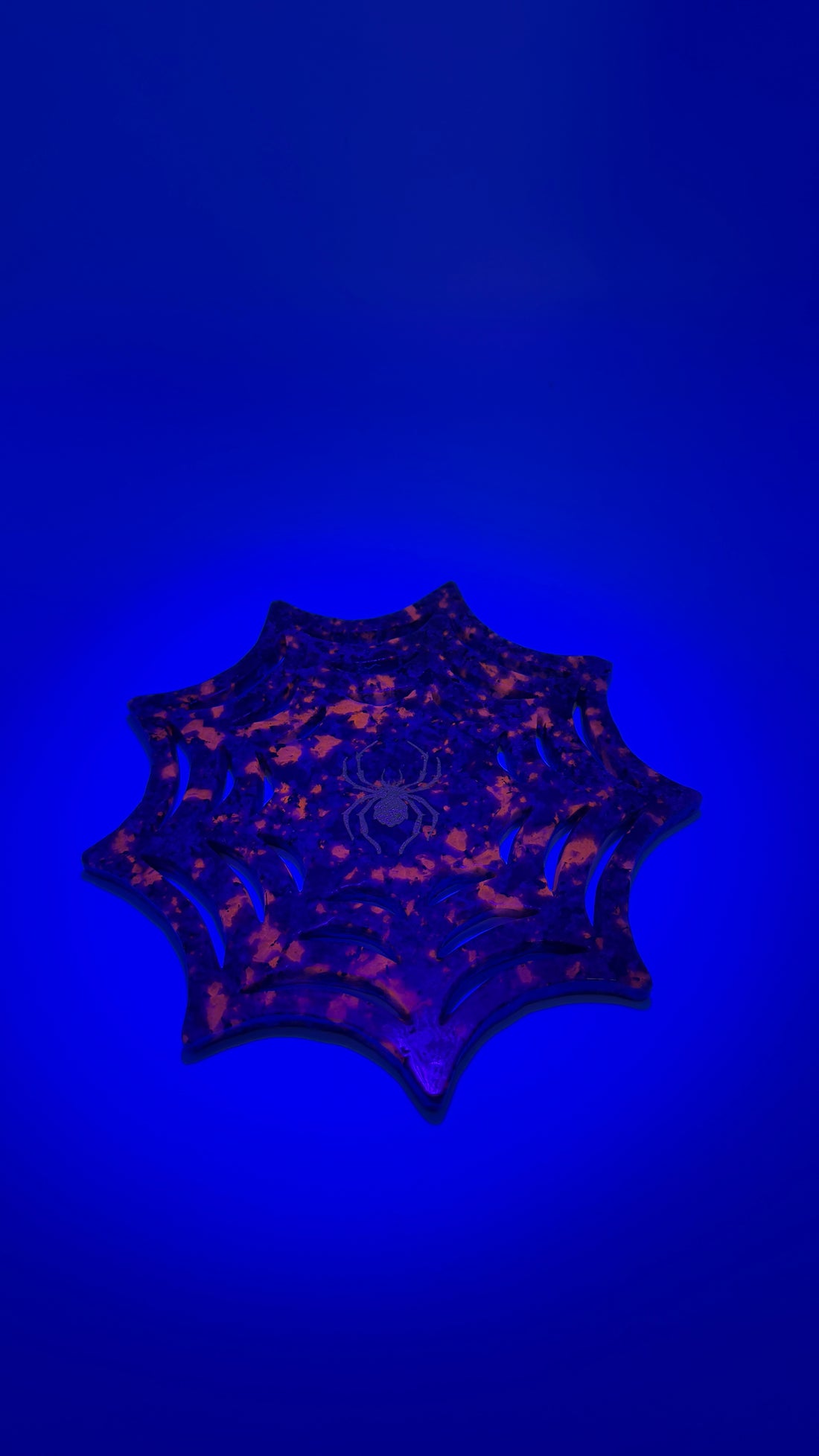 Yooperlite Spider Web Carving (UV Reactive)
