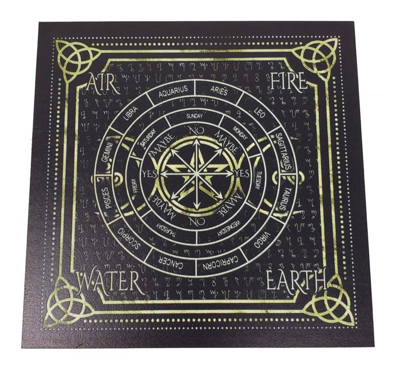 Celtic Design w/Triple Moon Pendulum / Altar Board 8"