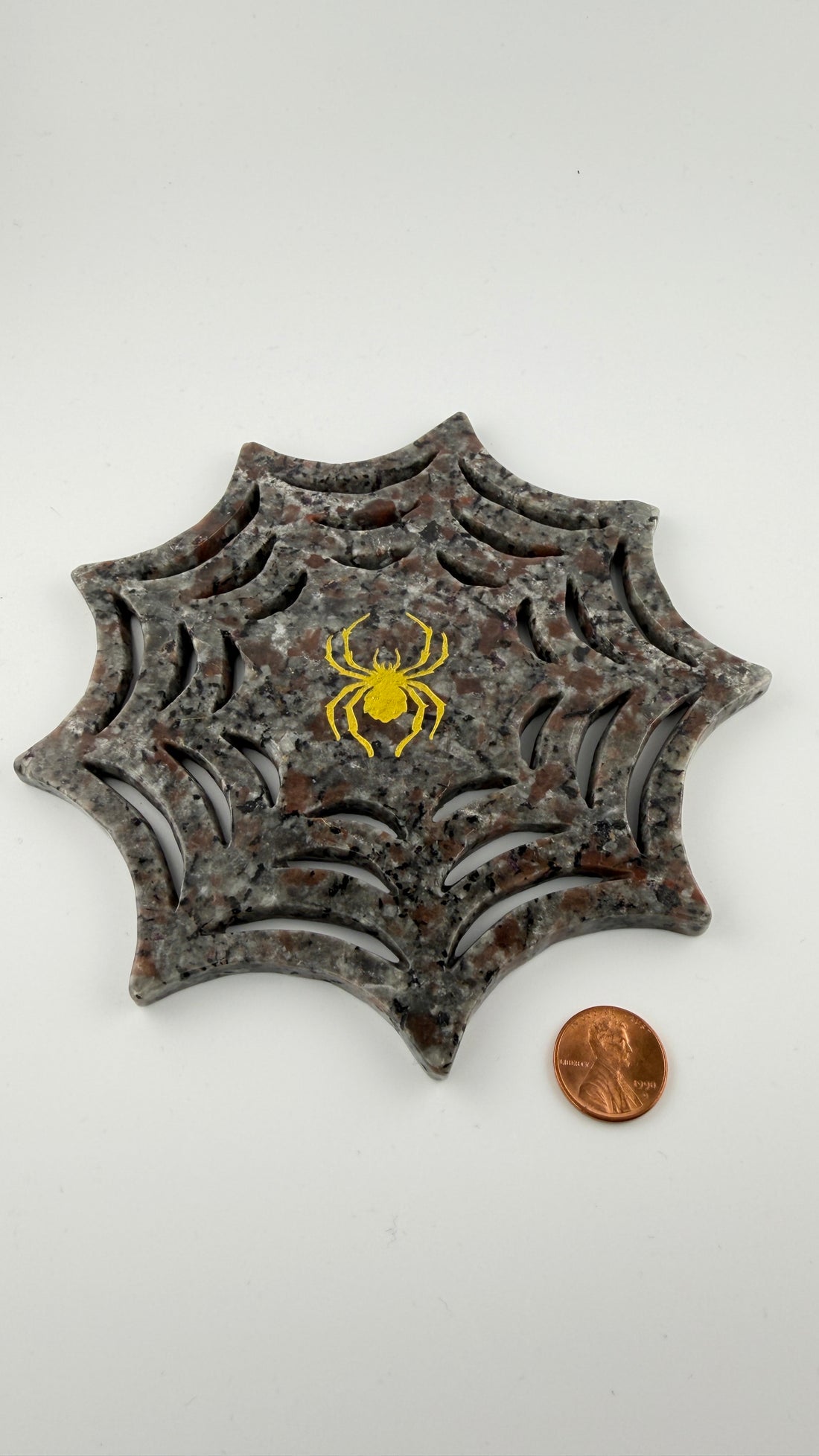 Yooperlite Spider Web Carving (UV Reactive)