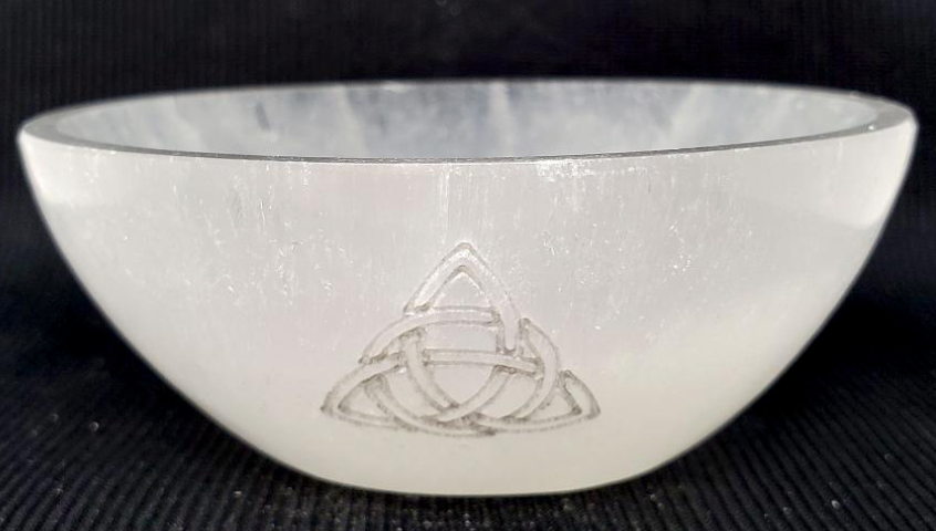 Triquetra Selenite Bowl (3.5"-4")