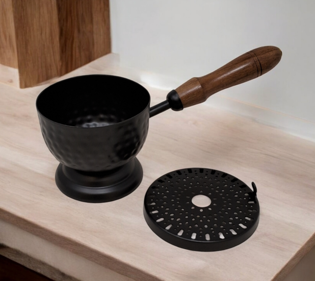 Iron Cauldron Burner with Lid & Wooden Handle (9 in)